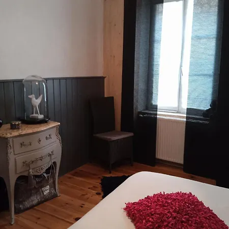 Chambre Pour 2 Dans Maison De Caractere منزل للإقامة *